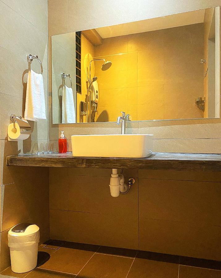 Amadel Residence 爱媄德民宿 16 Malacca Esterno foto